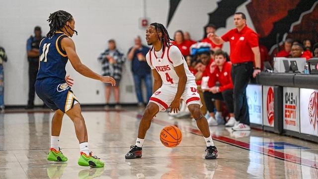 West Alabama debuts in DII men's basketball Power 10 rankings.
